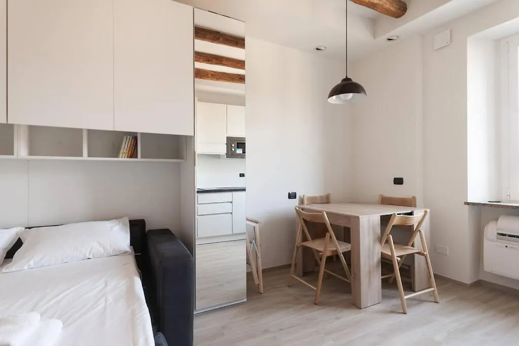 Youhosty - Imbonati 15 Milan Apartment