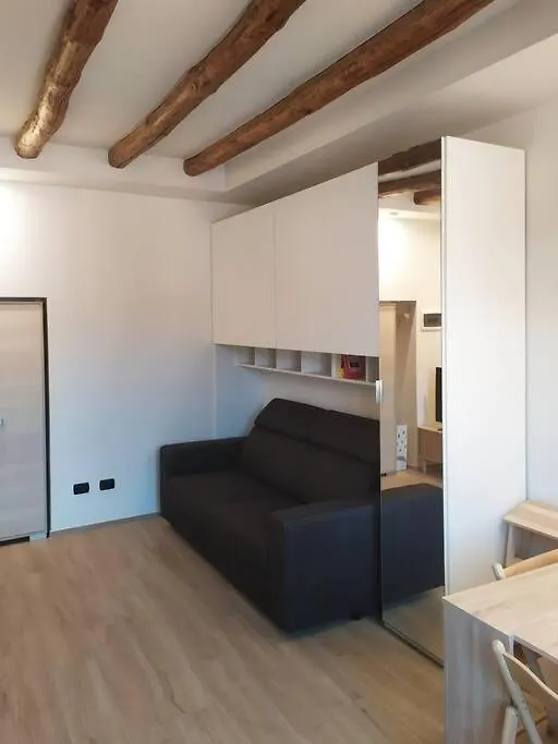 Youhosty - Imbonati 15 Milano